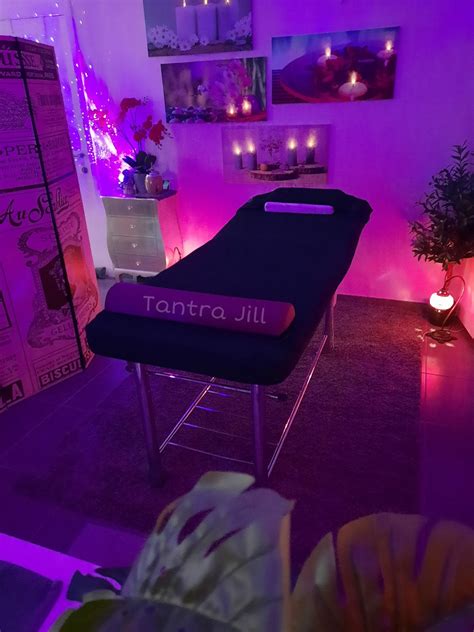 Tantric massage Escort Ngoro